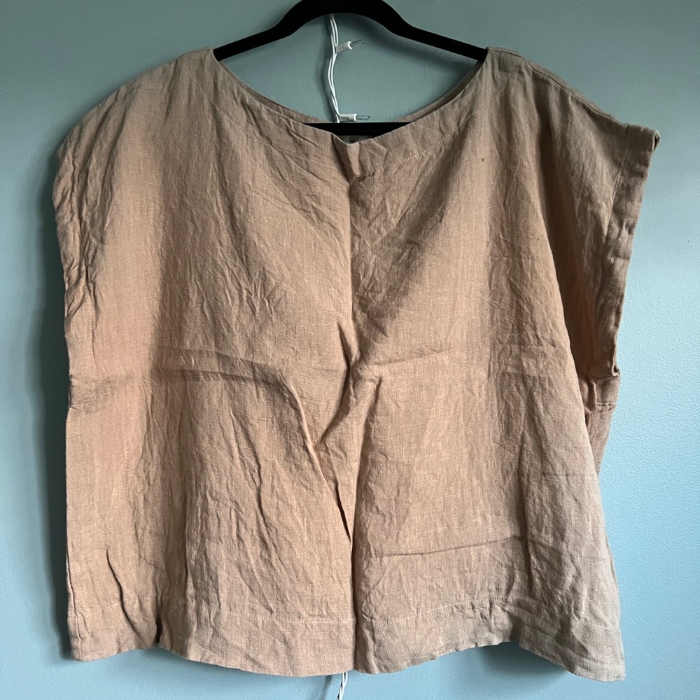 Laude The Label’s Everyday Crop Top in Natural Linen